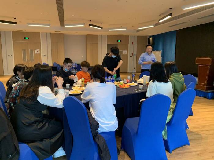 图片7(1).jpg 图片7(1).jpg